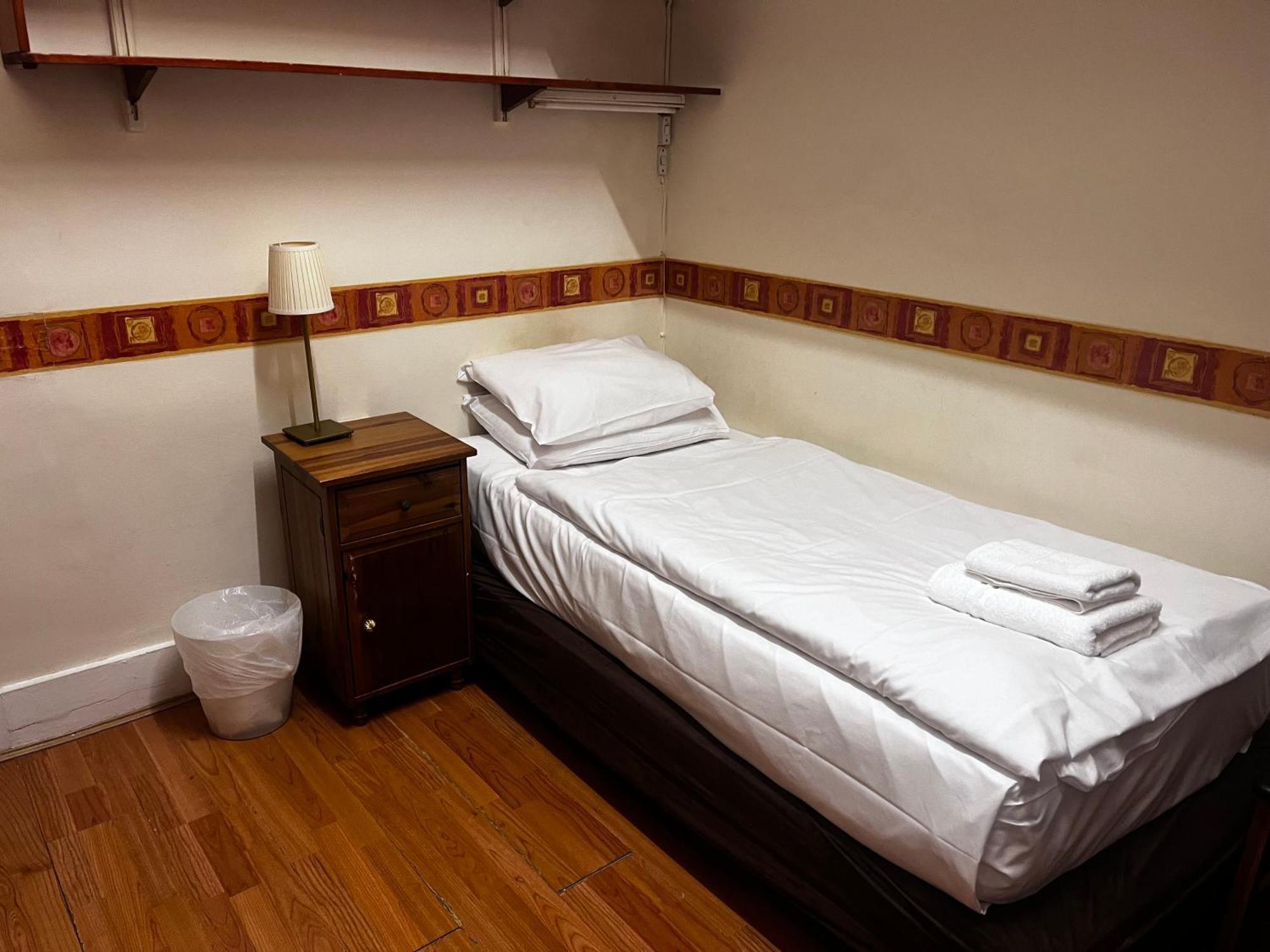 Economy Single Room